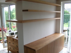 buche-schrank-mit-boeden-002